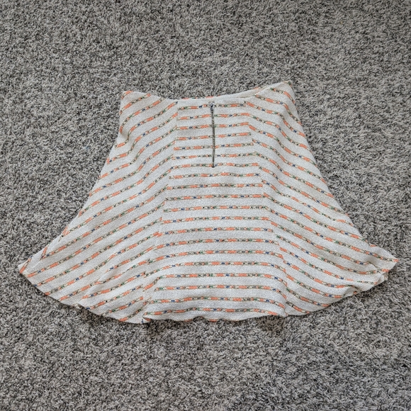 💘 Anthro Maeve Lucaya Swing Skirt 4 Metallic Stripe Knit Ivory Gold Zipper - Picture 3 of 6